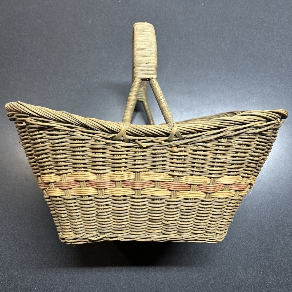 Vintage Dollywood Artisan Wicker Gathering Bread Basket with Handle Large 16"